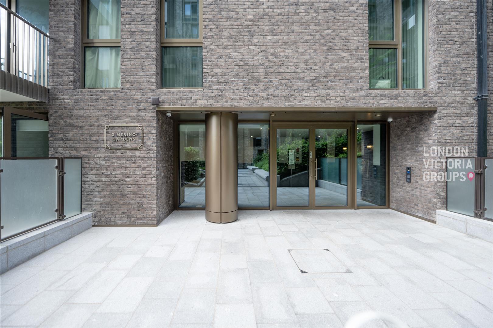 3 Merino Gardens, LONDON
